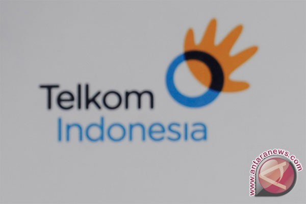  AKSI EMITEN 12 AGUSTUS: Emiten Ritel Masih Konservatif, Telkom Kejar Realisasi Belanja Modal